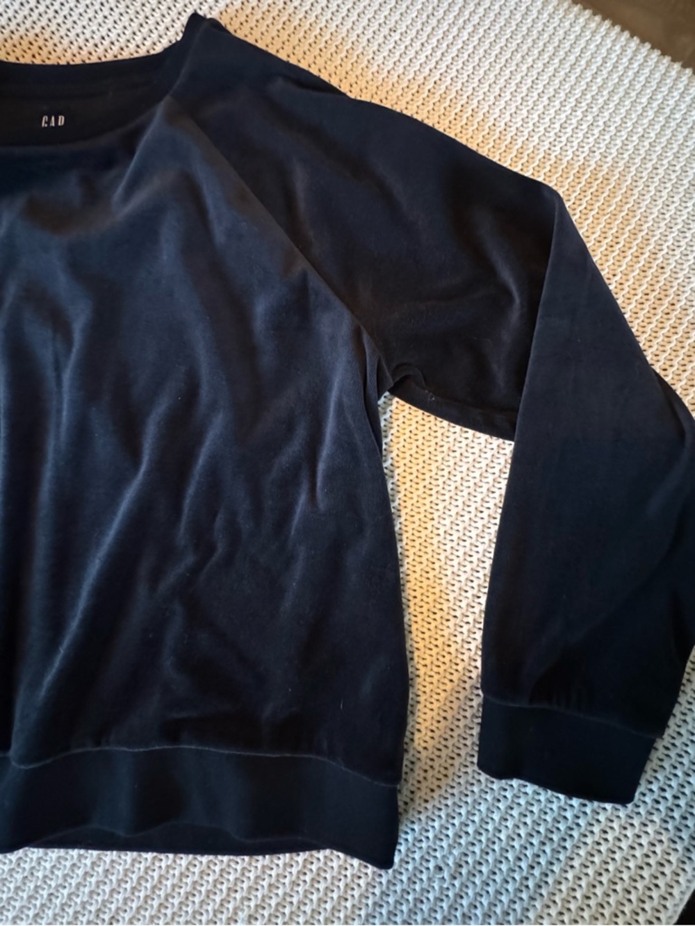 GAP Black Velour Sweatshirt XL Soft Luxe Lounge Minimalist Pullover